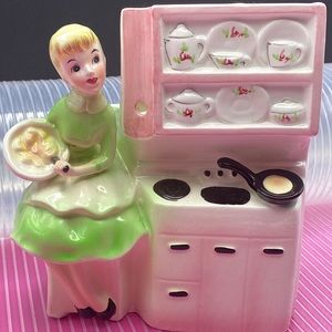 Vintage Classic planter Girl housewife in complete Kitchen Japan